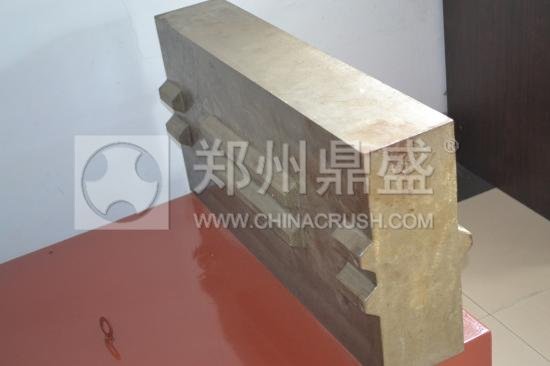 鄭州鼎盛生產(chǎn)的反擊式破碎機(jī)板錘