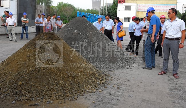 進(jìn)口履帶式移動(dòng)破碎站